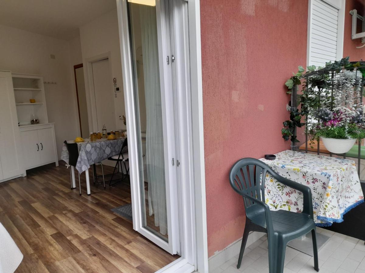 קרדונו אל קמפו Cristel Malpensa Room מראה חיצוני תמונה
